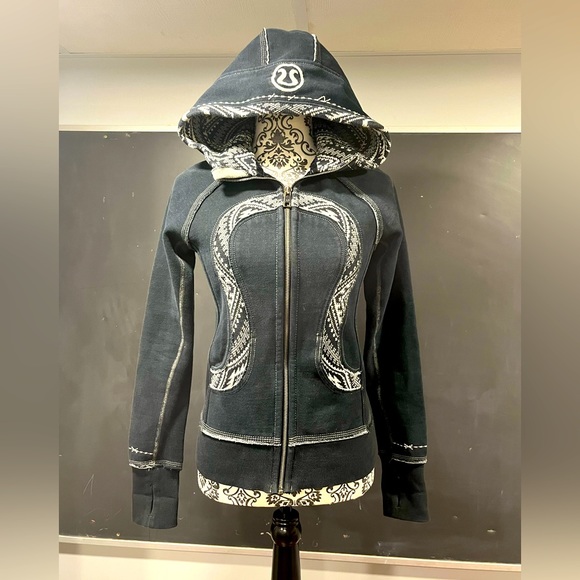 Tops - ⭐️Lululemon Special Edition 89